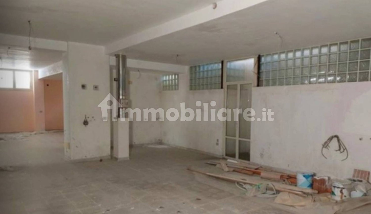 5 rooms Warehouse in Enna, Italy No. 350672