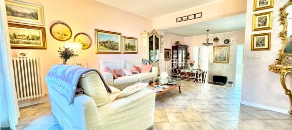 3 Schlafzimmer Haus in Coriano, Italy, Nr. 81211 3