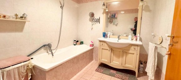 3 Schlafzimmer Haus in Coriano, Italy, Nr. 81211 20