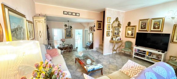 3 Schlafzimmer Haus in Coriano, Italy, Nr. 81211 4