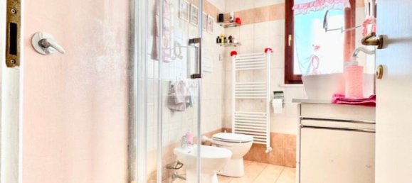 3 Schlafzimmer Haus in Coriano, Italy, Nr. 81211 12