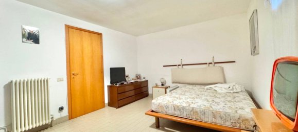 3 Schlafzimmer Haus in Coriano, Italy, Nr. 81211 40