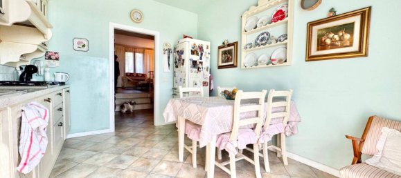 3 Schlafzimmer Haus in Coriano, Italy, Nr. 81211 9