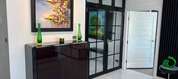 3 bedrooms Condo in Sathon, Thailand No. 10885 4