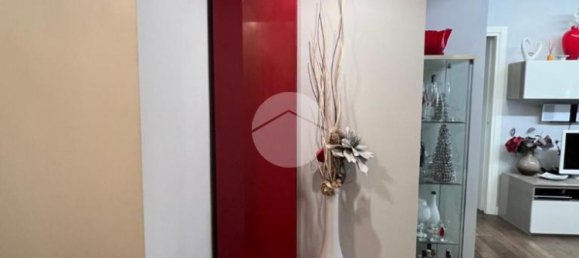 2 bedrooms Apartment in Rome, Italy No. 273416 4