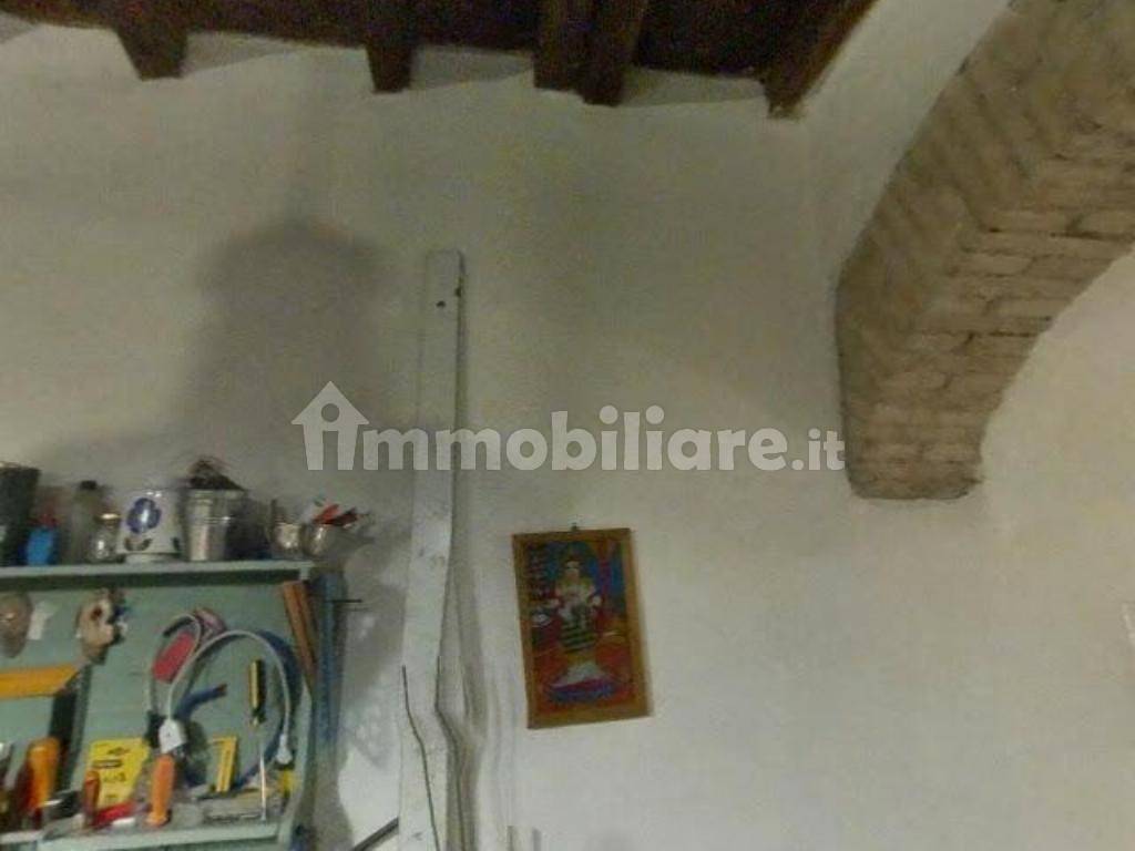  عقار تجاري في Rome, Italy 156متر مربع رقم 209085