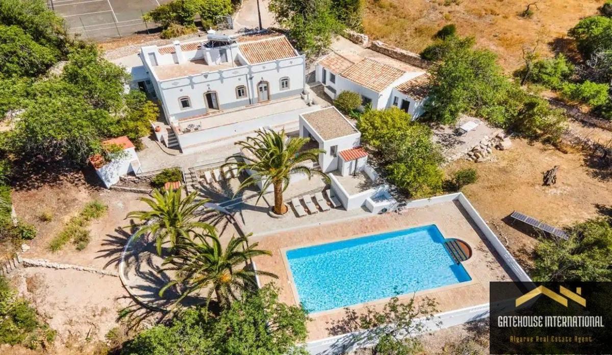 4 bedrooms Villa in Loule, Portugal No. 1737