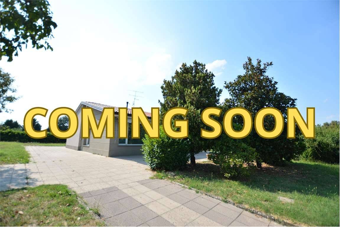 2 bedrooms Villa in San Colombano al Lambro, Italy No. 270434