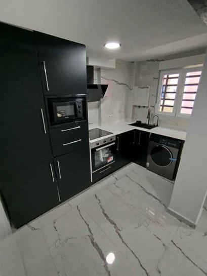 Квартира с 2 спальнями в Малага, Испания № 193411