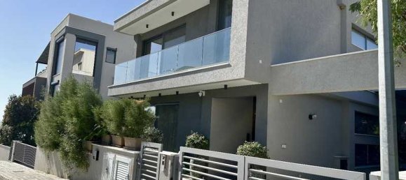 6 bedrooms House in Agios Athanasios, Cyprus No. 16496 4