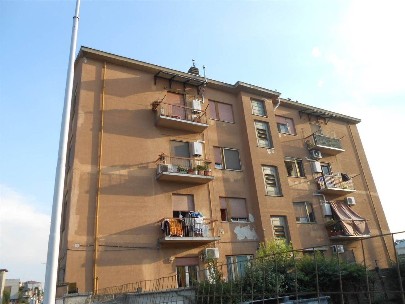 Квартира с 3 комнатами в Виджевано, Италия № 273255