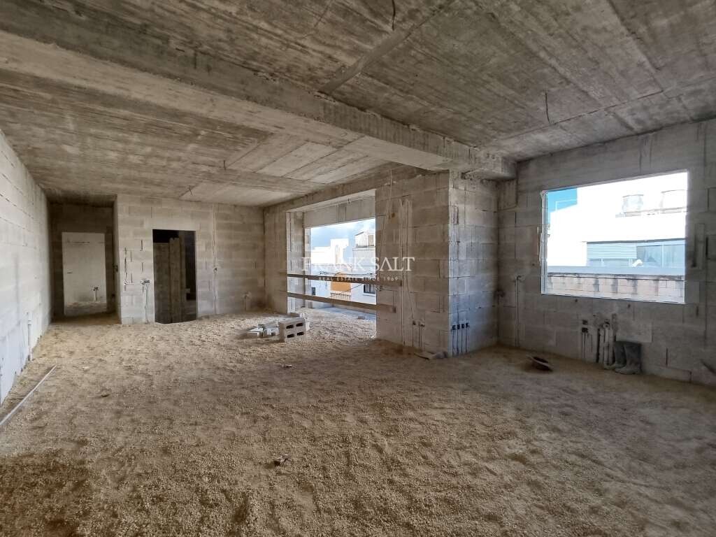 Квартира с 3 спальнями в Нашшар, Мальта № 1611