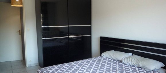 2 chambres Appartement à Marseille, France No. 333996 2