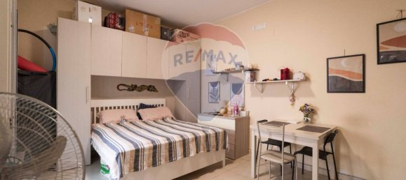 Apartamento T2 em Bari, Italy N.º 288483 20