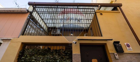 Apartamento T2 em Bari, Italy N.º 288483 26