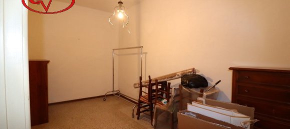 6 rooms Apartment in Figline e Incisa Valdarno, Italy No. 235156 18