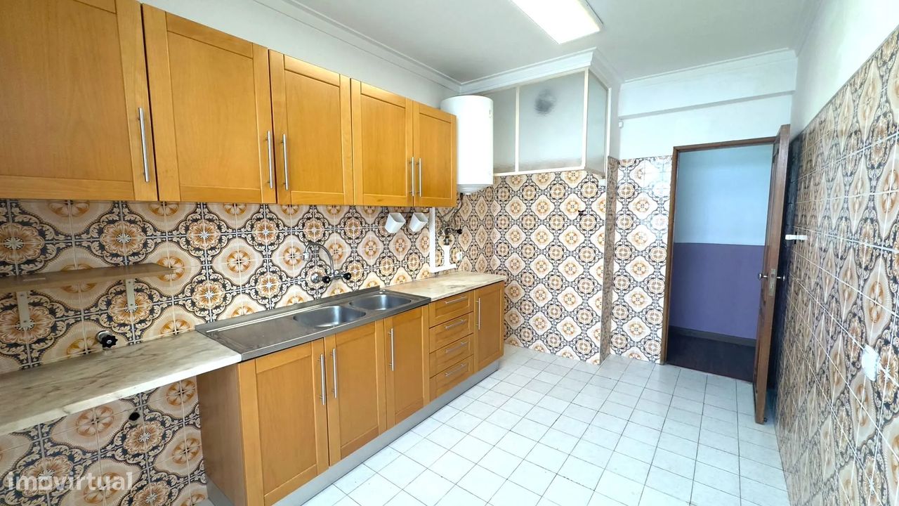 2 غرف نوم شقة في Odivelas, Portugal رقم 304883