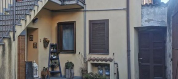 3 rooms Apartment in Somma Lombardo, Italy No. 315055 9