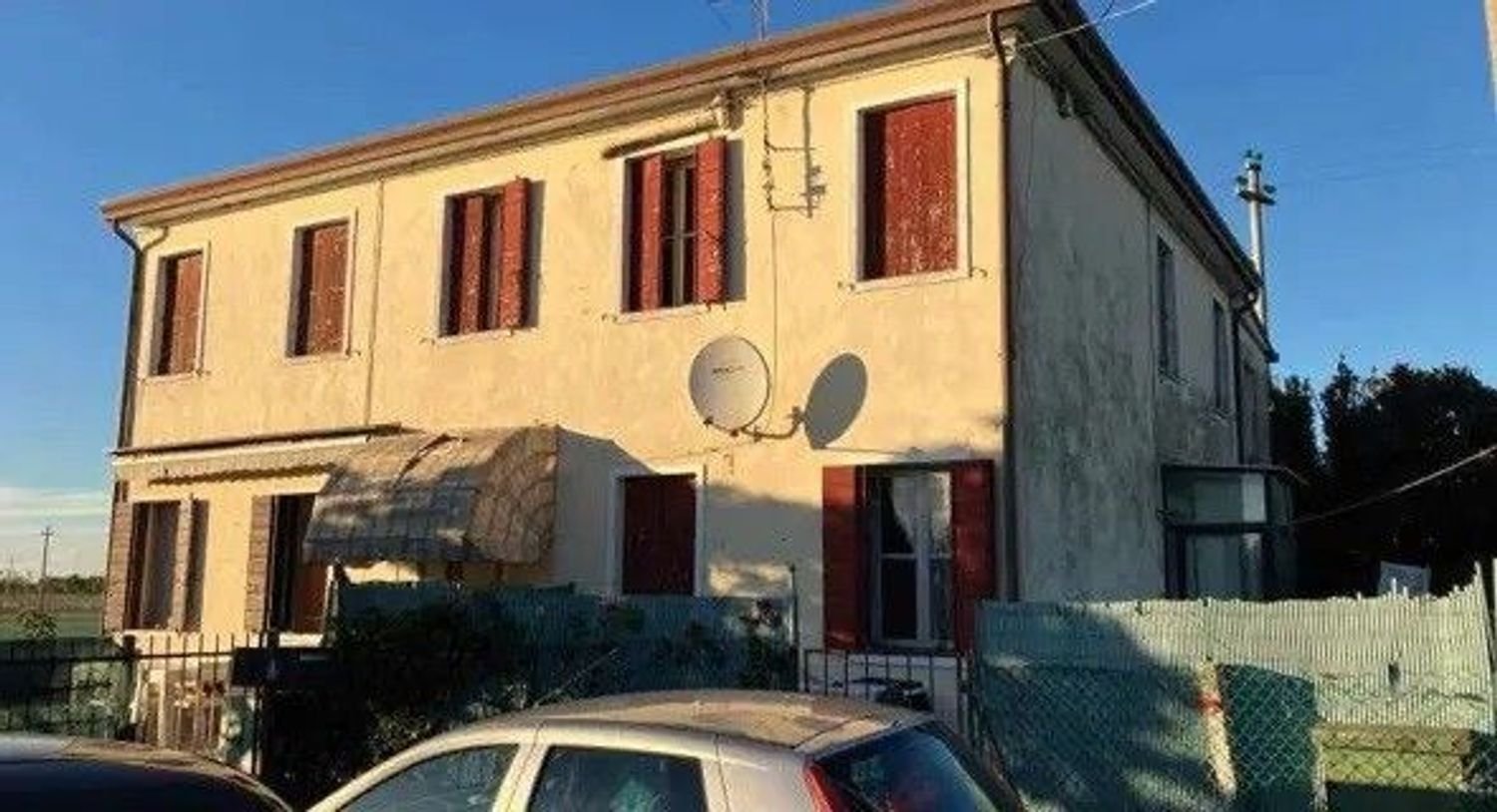 4 rooms Apartment in Codevigo, Italy No. 215162