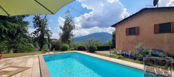 Casa de 3 dormitorios en Villa Collemandina, Italy No. 703 2