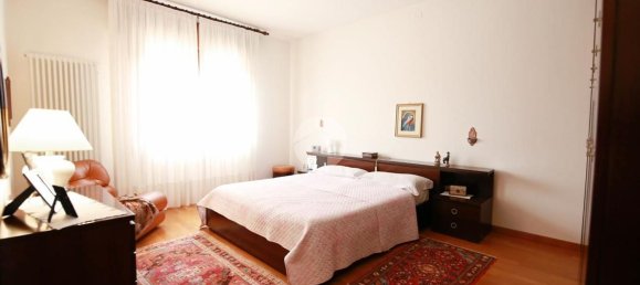 4 rooms House in Preganziol, Italy No. 301647 8