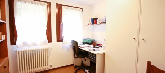 4 rooms House in Preganziol, Italy No. 301647 34