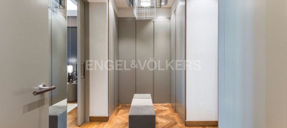 4 bedrooms Apartment in Madrid, Spain No. 134979 8