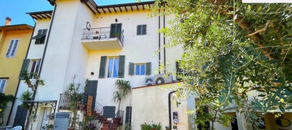 4 bedrooms House in Santa Croce sull'Arno, Italy No. 349657 24