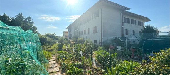 4 rooms Apartment in Monteforte d'Alpone, Italy No. 276477 8