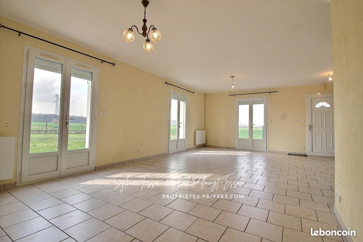 Casa T3 em Cercottes, France N.º 56890