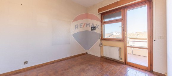 Apartamento de 4 dormitorios en Marino, Italy No. 359235 11