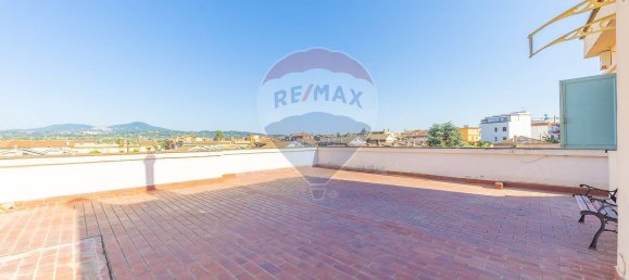 Apartamento de 4 dormitorios en Marino, Italy No. 359235 15