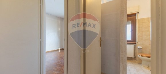 Apartamento de 4 dormitorios en Marino, Italy No. 359235 3