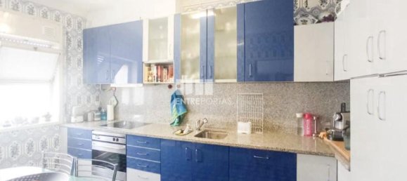  Building in Povoa de Varzim, Portugal No. 37821 5