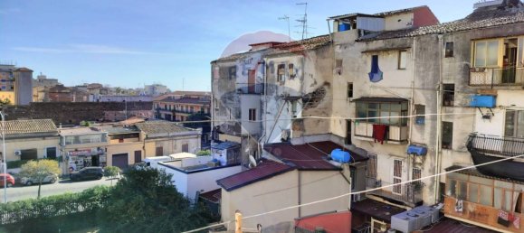 Apartamento de 4 dormitorios en Catania, Italy No. 168645 22