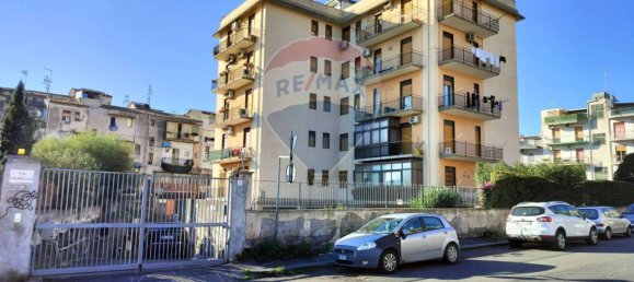 4 bedrooms Apartment in Catania, Italy No. 168645 32