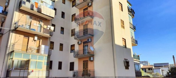 Apartamento de 4 dormitorios en Catania, Italy No. 168645 25