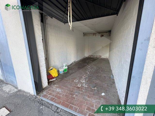 1 room Garage in Bologna, Italy No. 34496