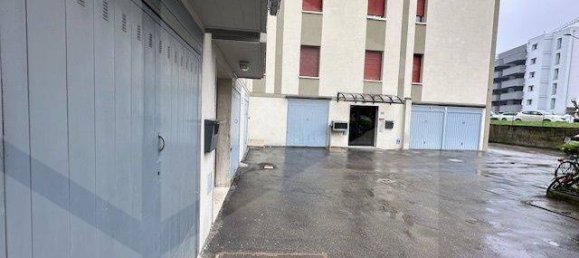 1 room Garage in Bologna, Italy No. 34496 7