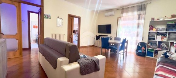 2 bedrooms Apartment in Rome, Italy No. 345577 2