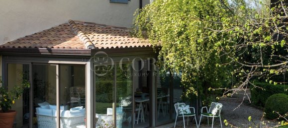 6 bedrooms Villa in Umbertide, Italy No. 267171 8