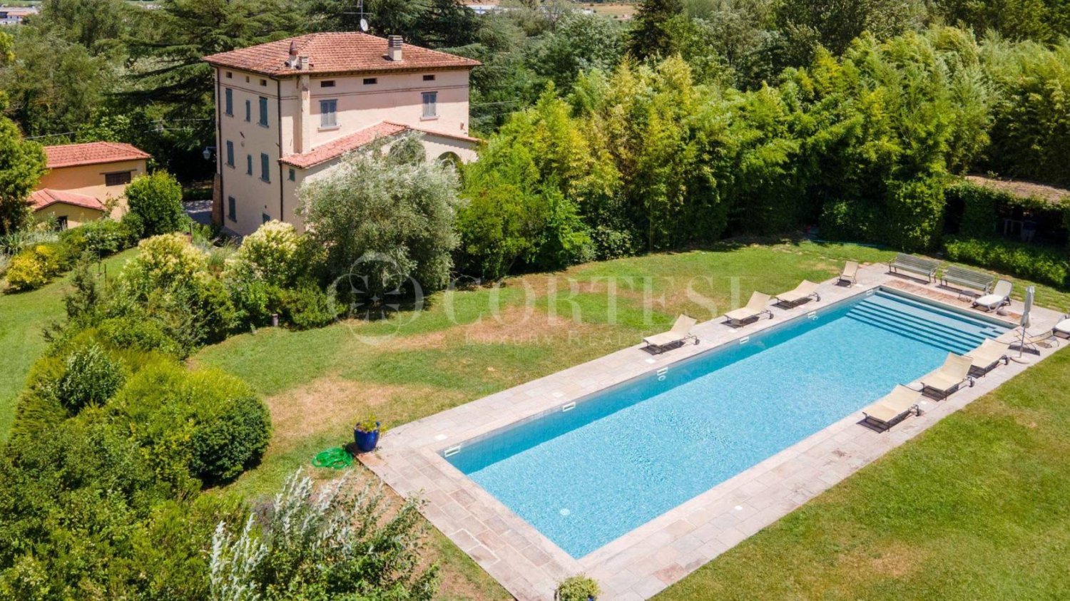 6 bedrooms Villa in Umbertide, Italy No. 267171