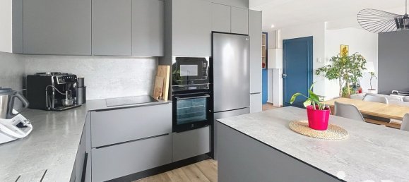 Квартира с 3 спальнями в Реймс, Франция № 329142 4