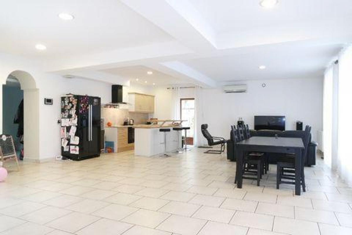 3 bedrooms House in Bourges, France No. 4641