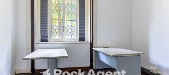 6 bedrooms Apartment in Rome, Italy No. 264261 9