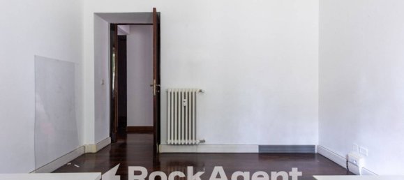 6 bedrooms Apartment in Rome, Italy No. 264261 6