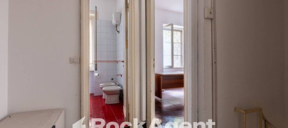 6 bedrooms Apartment in Rome, Italy No. 264261 20