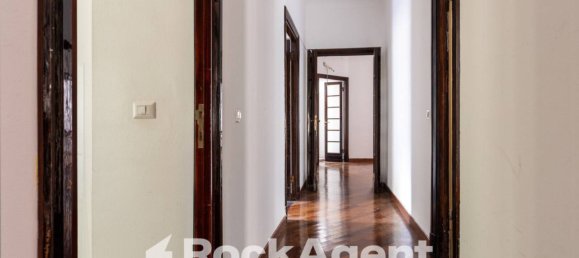 6 bedrooms Apartment in Rome, Italy No. 264261 7