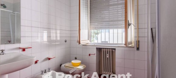 6 bedrooms Apartment in Rome, Italy No. 264261 23