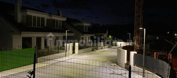 Дом с 3 спальнями в Фрозиноне, Италия № 170701 19